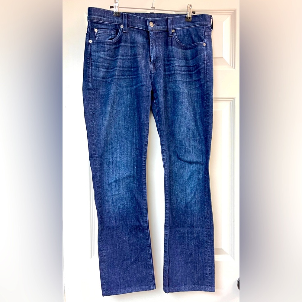 7 for All Mankind jeans! Amazingly soft and comfortable. Size 34x30.